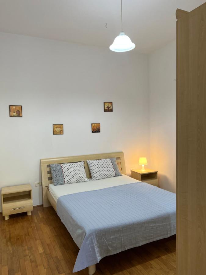 Villa Claudia Beach Apartment Премантура Экстерьер фото