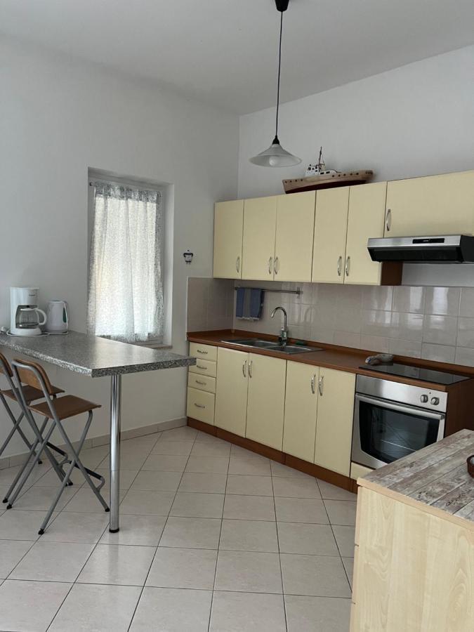 Villa Claudia Beach Apartment Премантура Экстерьер фото