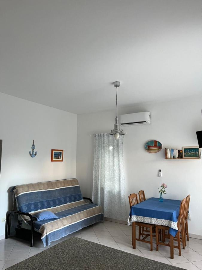 Villa Claudia Beach Apartment Премантура Экстерьер фото